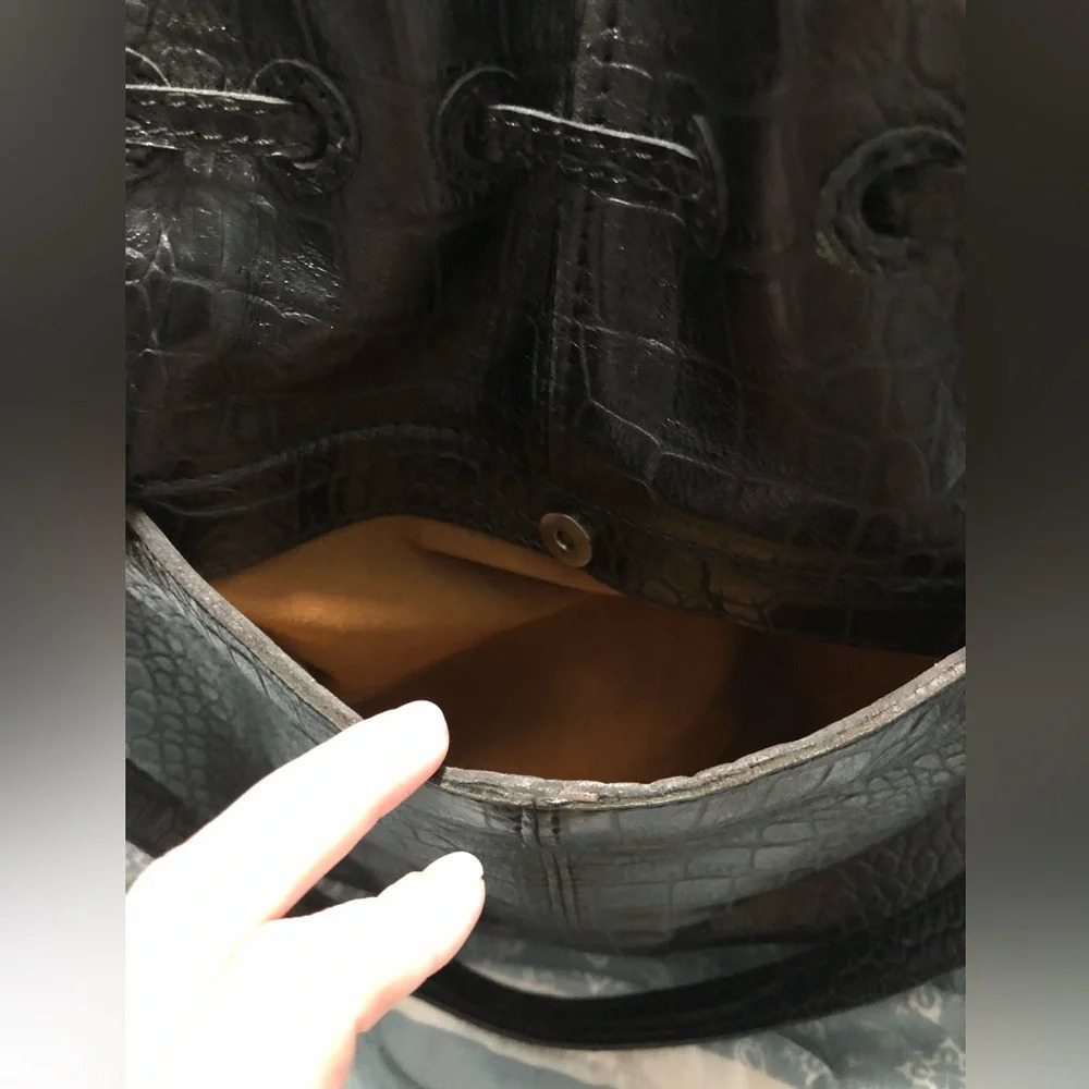 Patricia Nash Large Croc Embossed Witney Drawstring Tote Bag - Picture 8 of 13